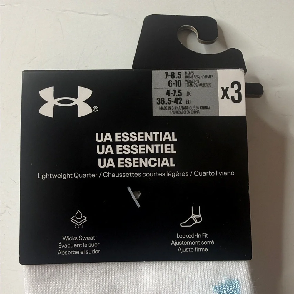 Under Armour UA Essential Lightweight Quarter Roll Socks. White Medium
